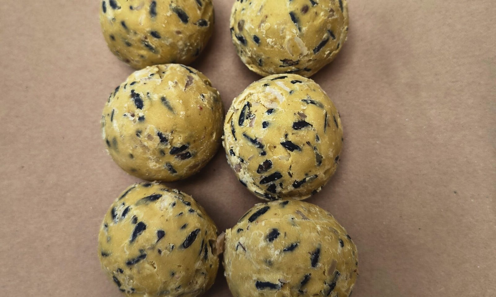 set of 6 suet ball bird food